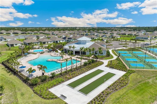 16512 FIRE CORAL LN, North Fort Myers, FL 33903