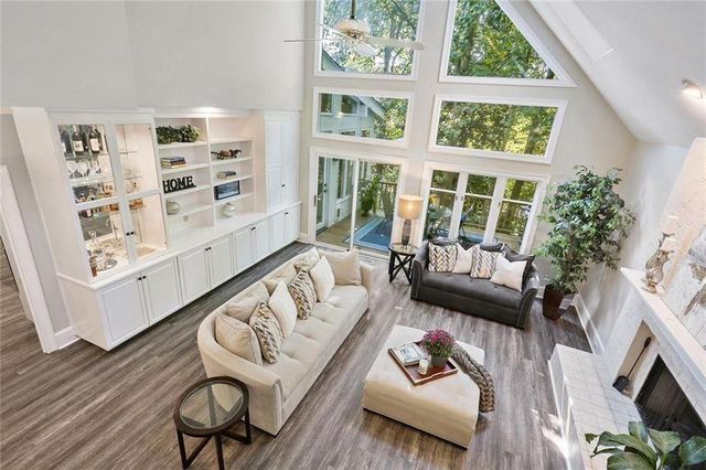 930 Manchester Place, Sandy Springs, GA 30328