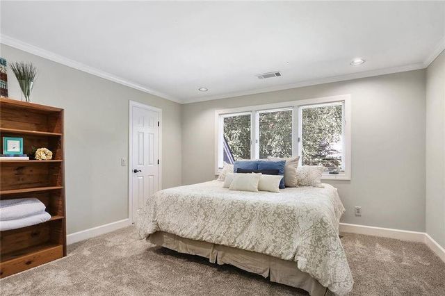 930 Manchester Place, Sandy Springs, GA 30328