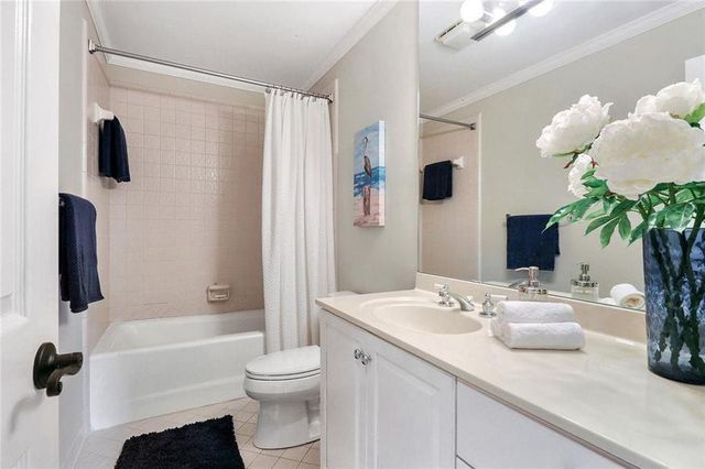 930 Manchester Place, Sandy Springs, GA 30328