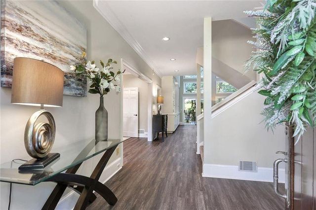 930 Manchester Place, Sandy Springs, GA 30328