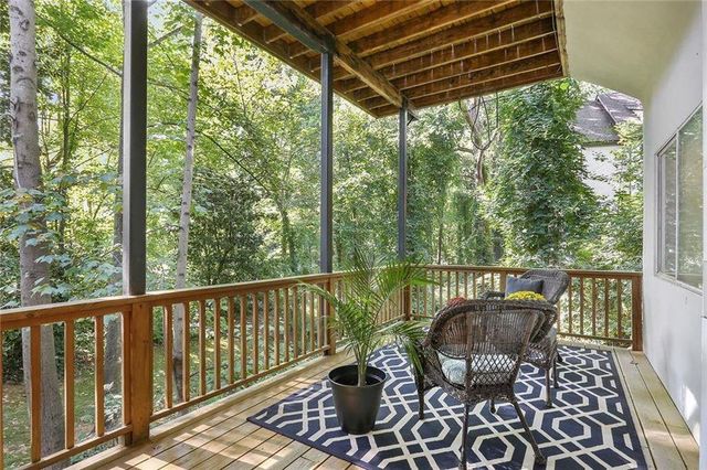 930 Manchester Place, Sandy Springs, GA 30328