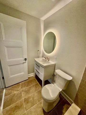 133 Salem 302, Revere, MA 02151