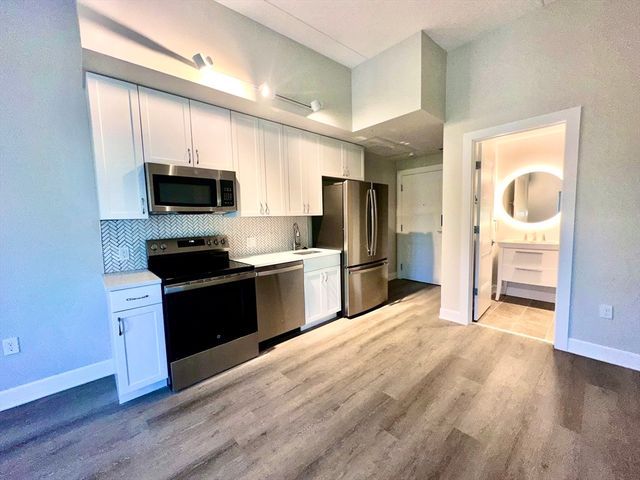 133 Salem 302, Revere, MA 02151