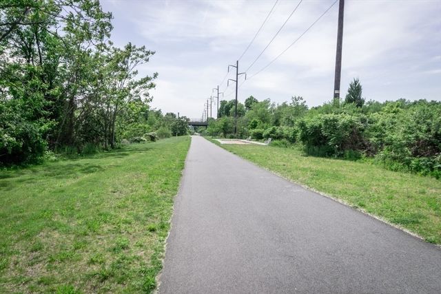 133 Salem 302, Revere, MA 02151