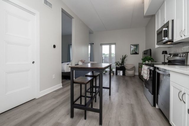 133 Salem 302, Revere, MA 02151