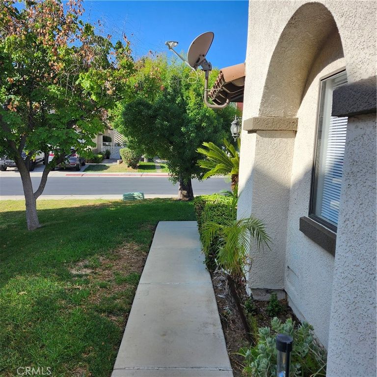 2057 San Diego, Corona, CA 92882 — photo 2