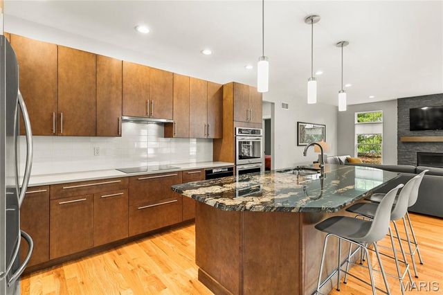 3037 Roan Hill Drive, Belleville, IL 62221