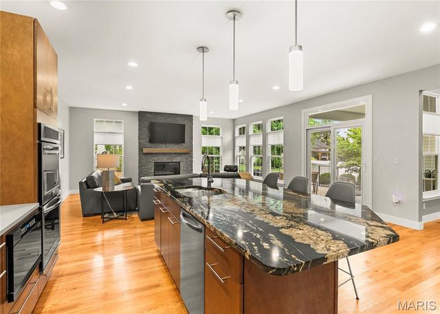 3037 Roan Hill Drive, Belleville, IL 62221