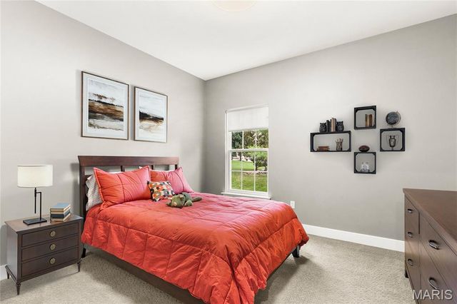 3037 Roan Hill Drive, Belleville, IL 62221