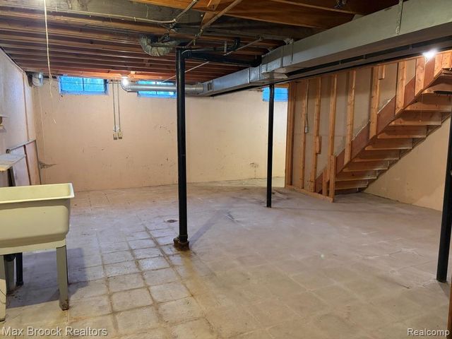 4905 Coventry Street, Royal Oak, MI 48073