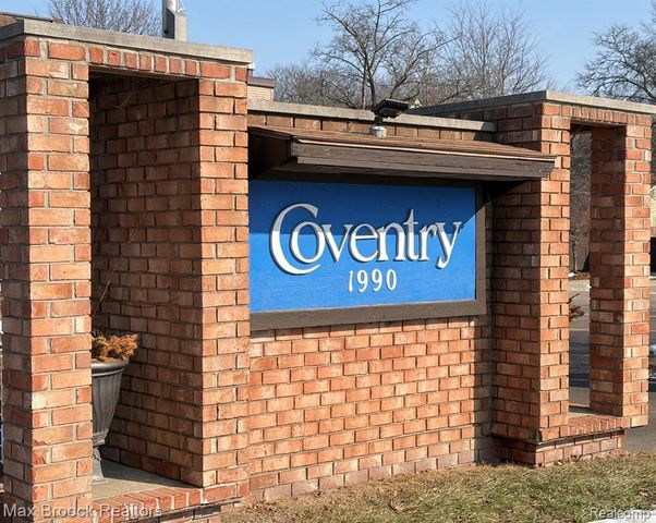 4905 Coventry Street, Royal Oak, MI 48073