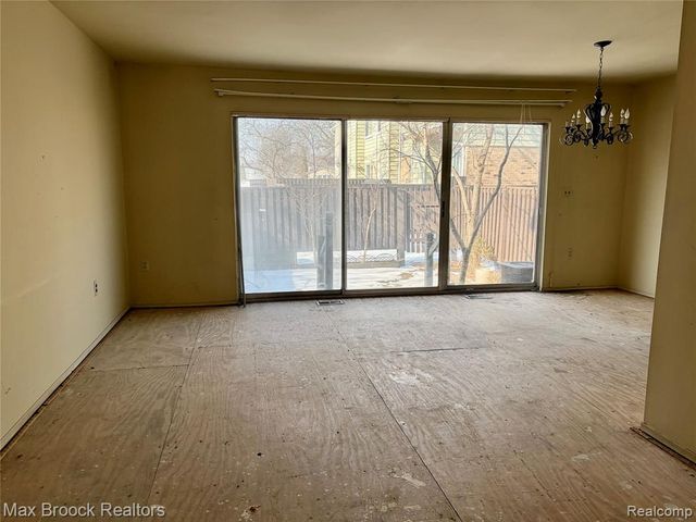 4905 Coventry Street, Royal Oak, MI 48073