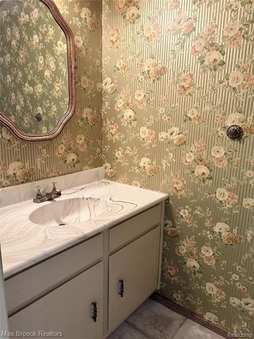 4905 Coventry Street, Royal Oak, MI 48073