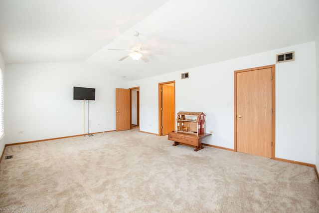 5616 W Von Avenue A, Monee, IL 60449