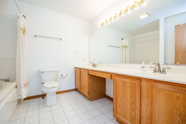 5616 W Von Avenue A, Monee, IL 60449