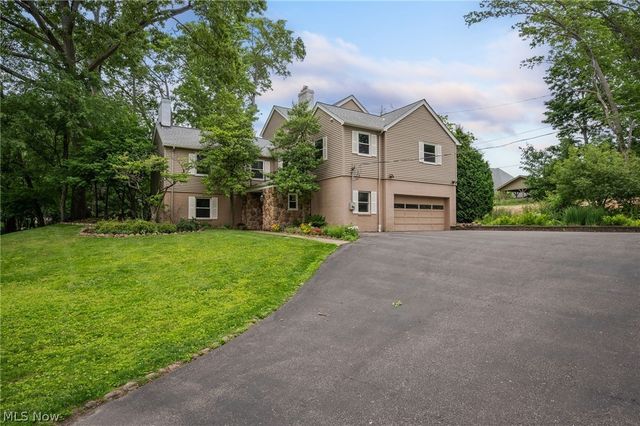 22916 Lake Road, Bay Village, OH 44140
