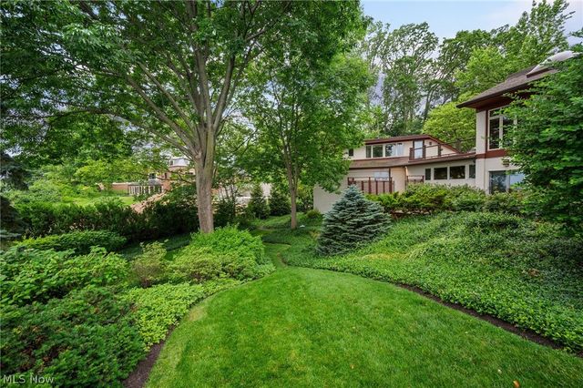 22916 Lake Road, Bay Village, OH 44140