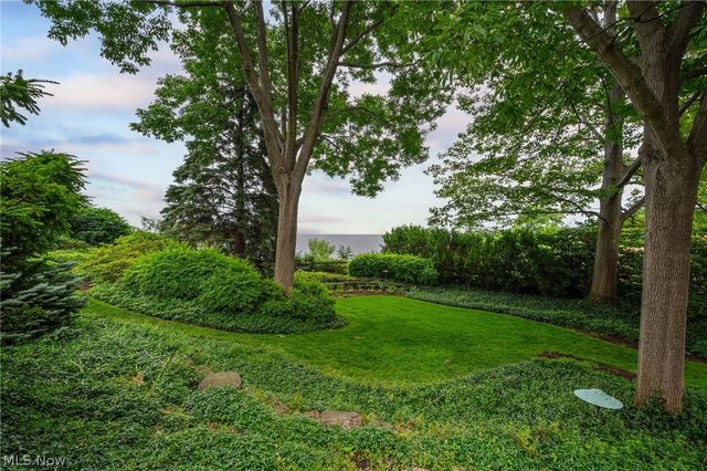 22916 Lake Road, Bay Village, OH 44140