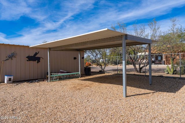 2336 W ESTRELLA Road, New River, AZ 85087