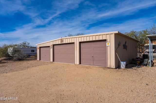 2336 W ESTRELLA Road, New River, AZ 85087