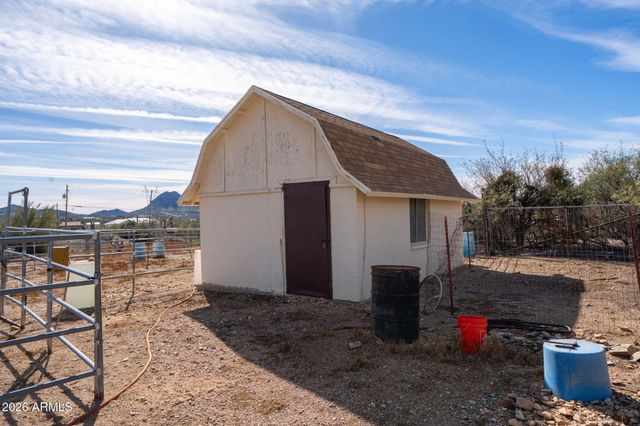 2336 W ESTRELLA Road, New River, AZ 85087