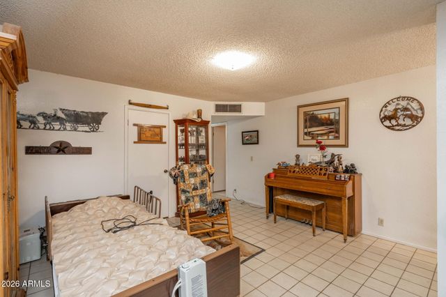 2336 W ESTRELLA Road, New River, AZ 85087