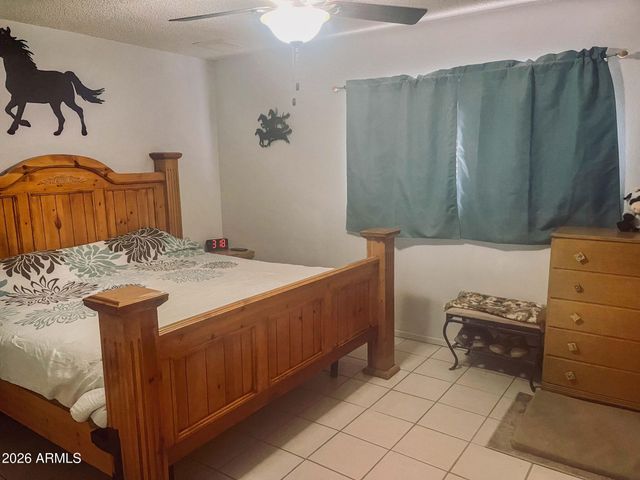 2336 W ESTRELLA Road, New River, AZ 85087