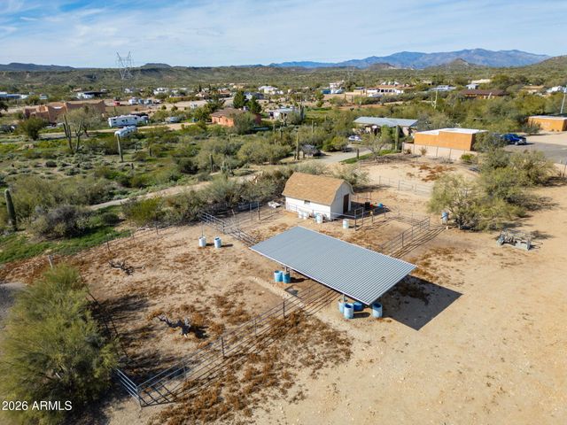 2336 W ESTRELLA Road, New River, AZ 85087