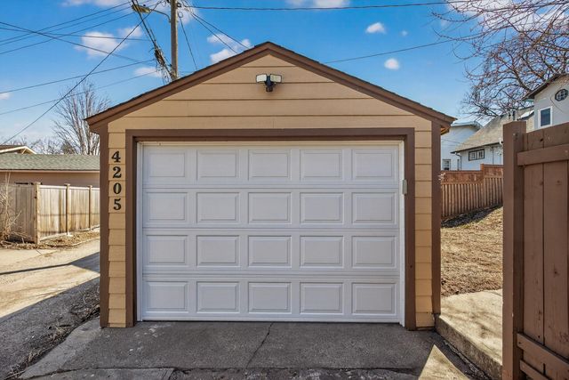 4205 Elliot Avenue, Minneapolis, MN 55407