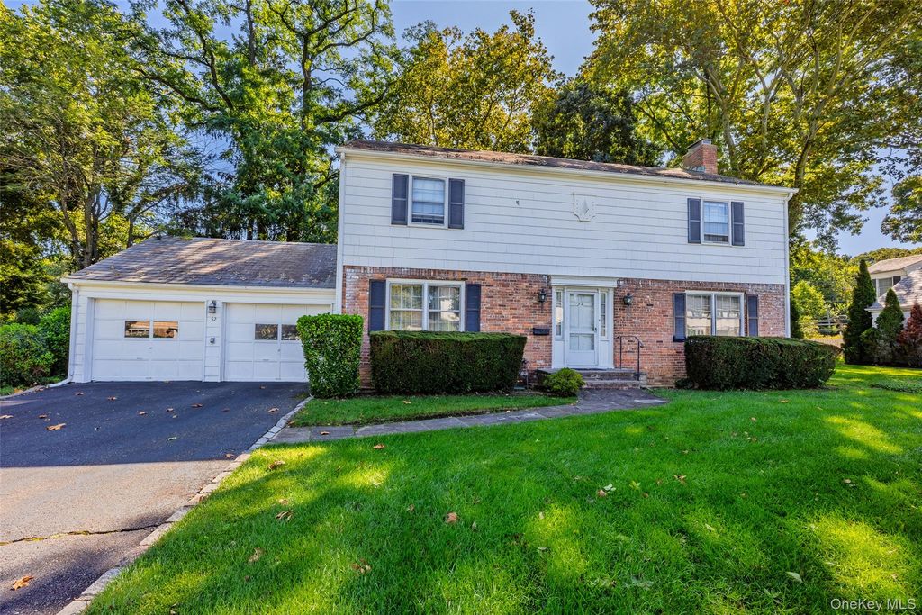 52 Borglum Road, Manhasset, NY 11030 — exterior