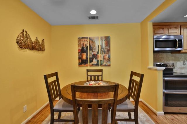 5924 Bridgeport Lake Way, San Jose, CA 95123