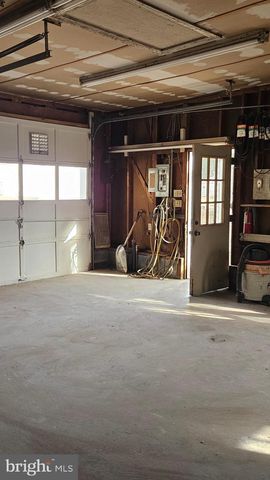 16506 RIDGE RD, King George, VA 22485