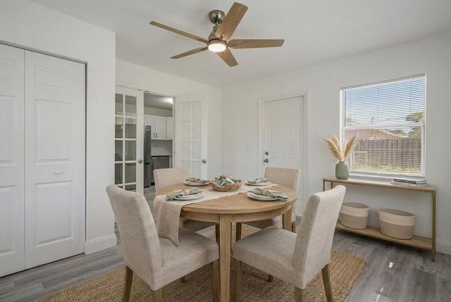 911 SE Dolphin Drive, Stuart, FL 34996