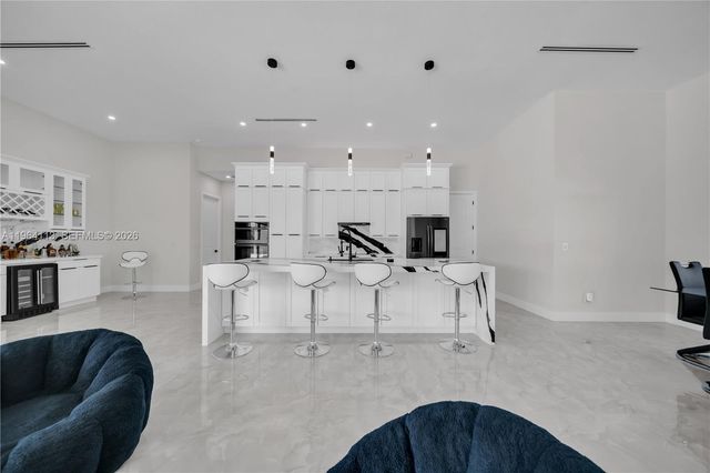 302 N El Dorado Boulevard, Cape Coral, FL 33993