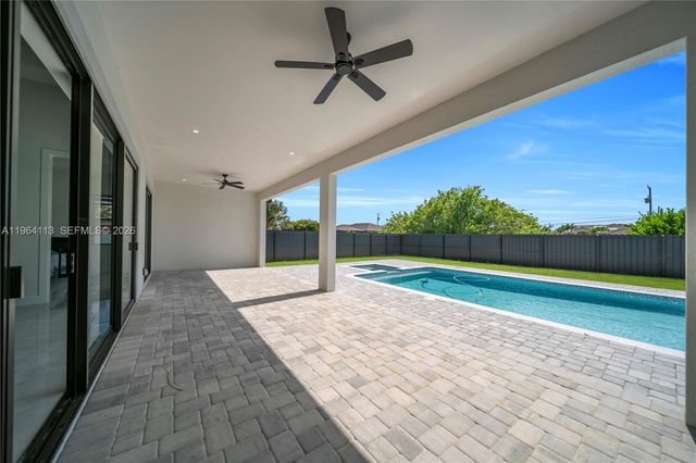 302 N El Dorado Boulevard, Cape Coral, FL 33993