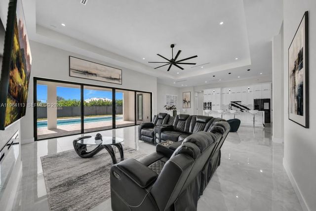 302 N El Dorado Boulevard, Cape Coral, FL 33993