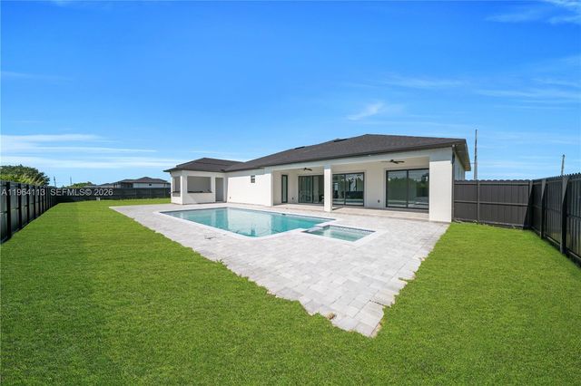 302 N El Dorado Boulevard, Cape Coral, FL 33993