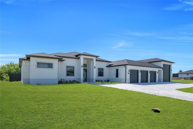 302 N El Dorado Boulevard, Cape Coral, FL 33993
