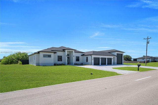 302 N El Dorado Boulevard, Cape Coral, FL 33993
