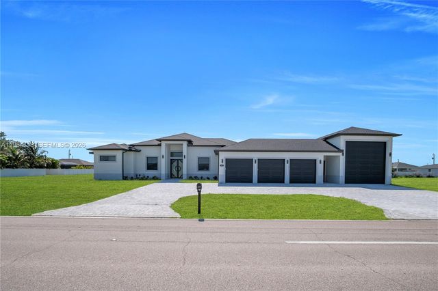302 N El Dorado Boulevard, Cape Coral, FL 33993