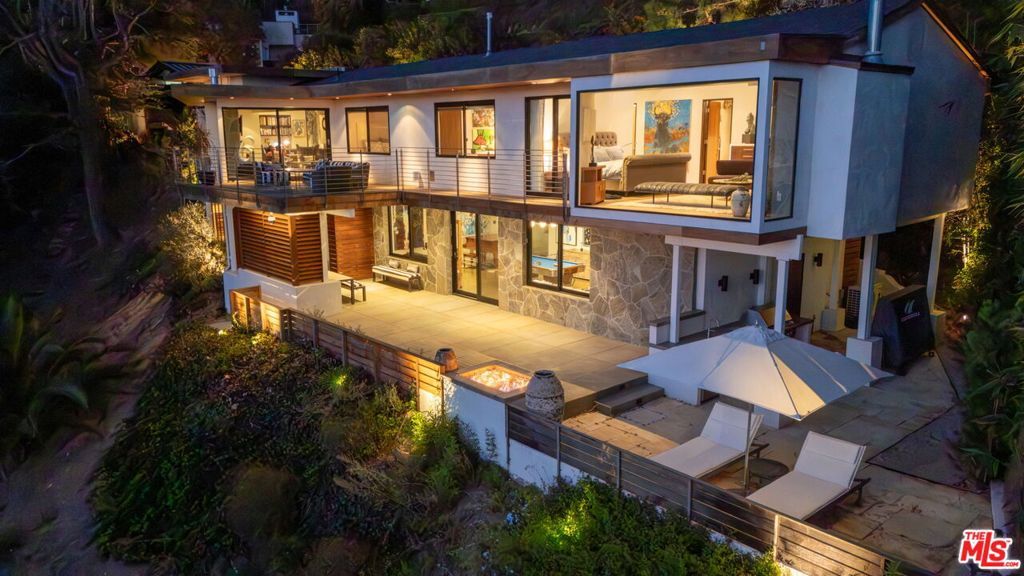 1570 Casale Road, Los Angeles, CA 90272 — photo 2