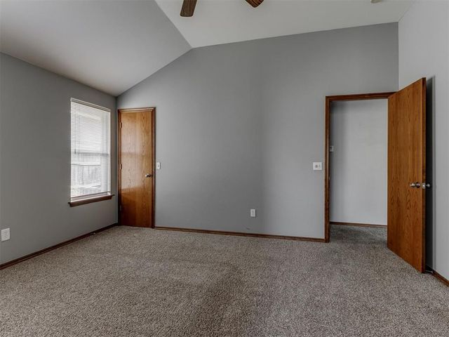 1501 Meadow Run Drive, Moore, OK 73160