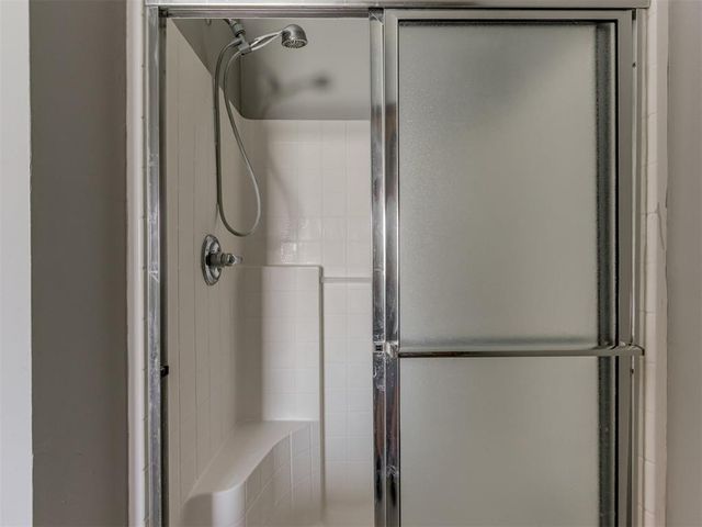 1501 Meadow Run Drive, Moore, OK 73160