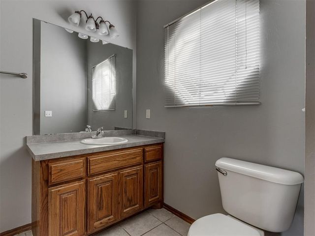 1501 Meadow Run Drive, Moore, OK 73160