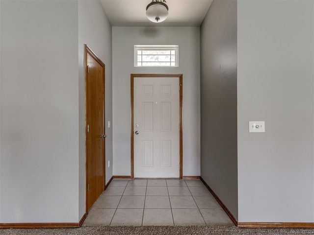 1501 Meadow Run Drive, Moore, OK 73160