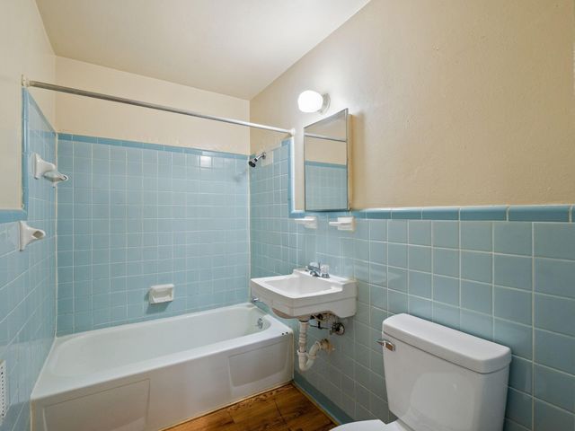 100 Ridgeview LN, Bassett, VA 24055