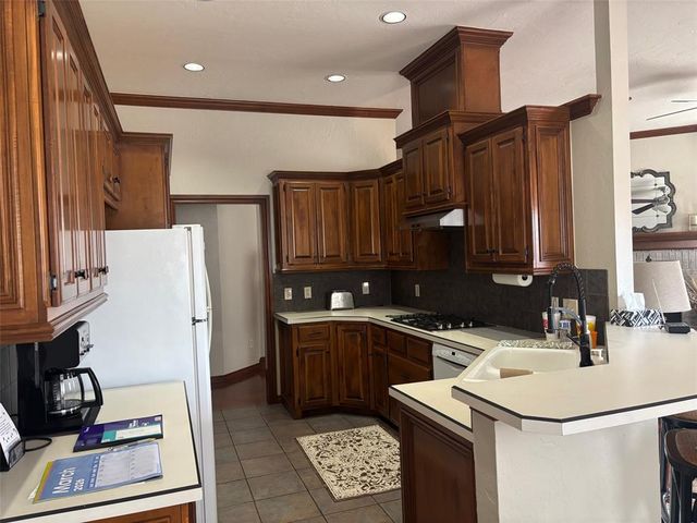 408 Prestwick Street, Norman, OK 73072