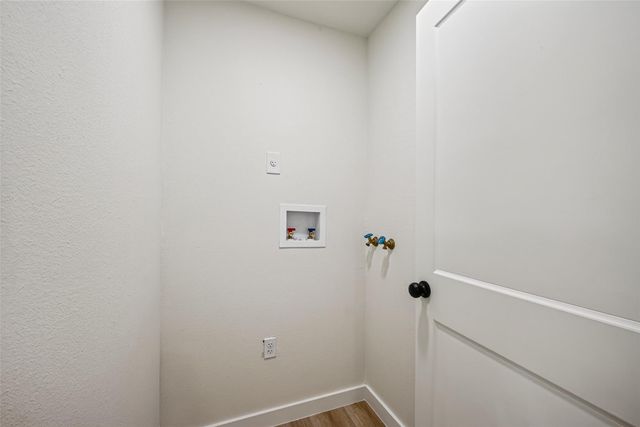 13030 Knollcrest Street, Houston, TX 77015