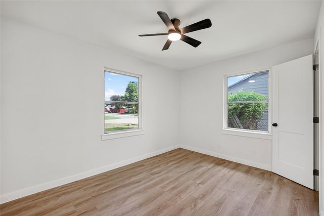 13030 Knollcrest Street, Houston, TX 77015